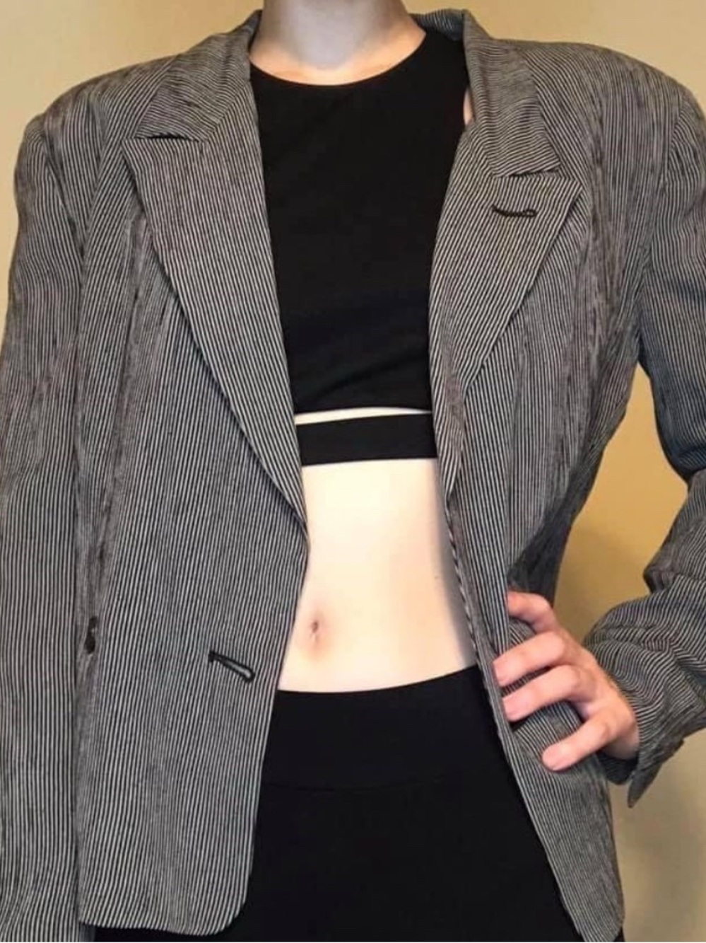 Paul et Duffier Pinstriped Black w/ Shoulder Pads Women's Blazer Jacket, Small